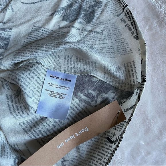 NWT Reformation Mochi Dress in Climate Newsprint - Picture 7 of 14